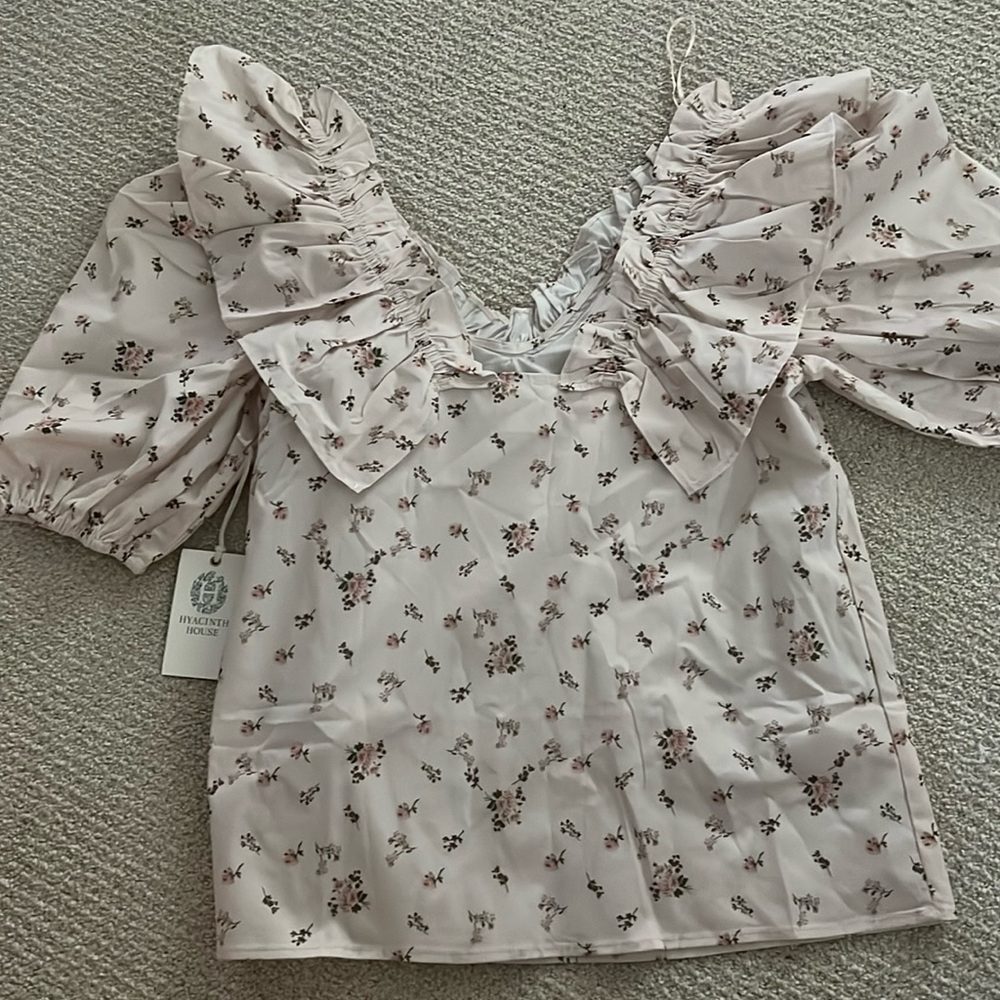 Tuckernuck shirt. Size small. Never worn